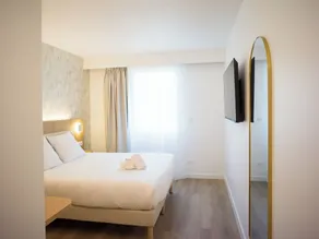 BRIT HOTEL CONFORT Roissy Saint-Witz - Udsigt fra værelset