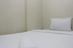Pleasant 2BR Apartment at Gateway Ahmad Yani By Travelio - Zimmer