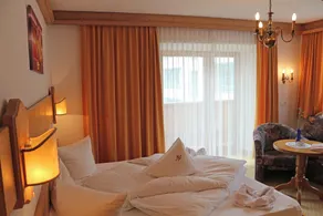 Hotel Schwarzer Adler - Chambre