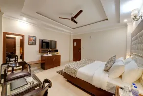 Regenta Place Green Leaf Manali- A Centrally Heated Resort - Zimmer