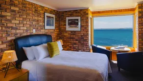 Stanley Village Waterfront Accommodation - Room
