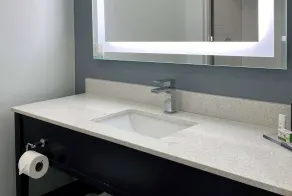 Wingate by Wyndham Airport - Rockville Road - Salle de bain