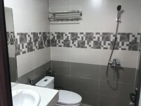 Highlands Hotel Cao Bang - Hostel - Bathroom