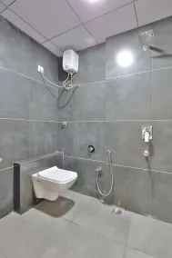 Hotel SR Radhey - Badezimmer