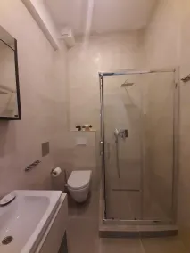 Urban Lodge Belgrade - Bathroom