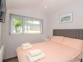 201 Norton Park - Room