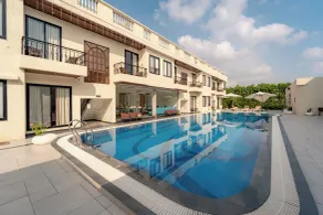 Playotel Resort Indore - Pool