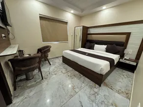 Hotel Dev Rishi By T And M Hotels - Chambre