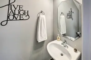 La Vergne Townhome: 22 Mi to Dtwn Nashville! - Innvendig