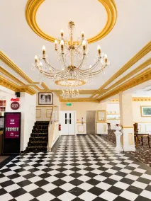 The Malik - An Art Deco Hotel - Lobby