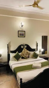 Hotel Moti Mahal by A Reva Group - Habitación