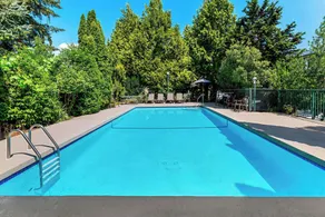 Best Western Cowichan Valley Inn - Piscine