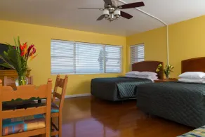 Riptide Oceanfront Hotel - Chambre