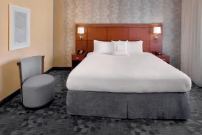 Courtyard By Marriott Hartford Windsor Airport - Chambre