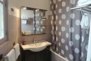 Hôtel Du Commerce Millau - Salle de bain