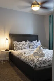 Stoneshire Guesthouse - Room