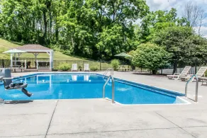 Quality Inn Bedford - Piscine