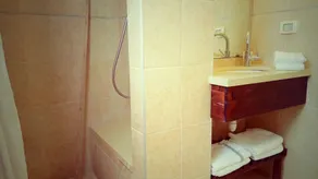 Kibbutz Tiratzvi - Country Lodging - Bad