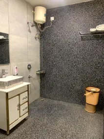 Hotel Avkaash  - Salle de bain