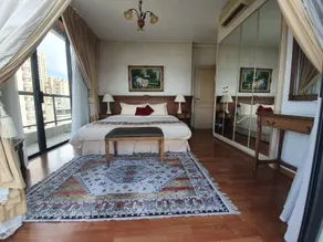 Holiday Home Suites - Room