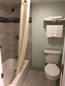 Continental Inn and Suites Nacogdoches TX SFA University Downtown - Chambre