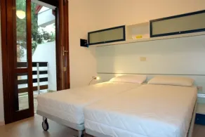 Perfect Holiday Home With Fenced Garden in Lignano Pineta - Værelse