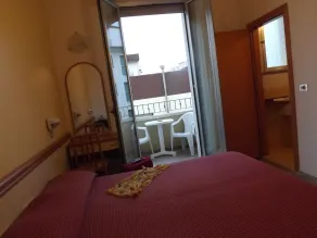 Hotel Thea - Vista do quarto