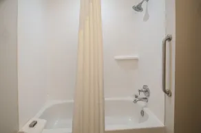 Holiday Inn Express Hotel & Suites Biloxi- Ocean Springs by IHG - Salle de bain