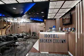 Hotel Broken Column - Reception