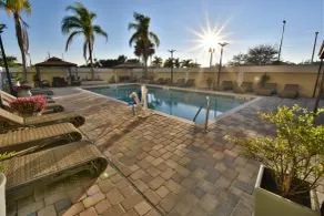 Holiday Inn Orlando East-UCF Area by IHG - Pool