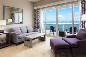 DoubleTree by Hilton Grand Hotel Biscayne Bay - Vue de la chambre