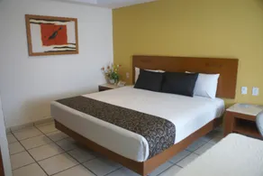 Hotel Arcos Aeropuerto - Habitación