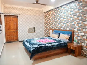 Hotel Nakshtra, Shrungartali - Zimmer