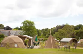Durrell Wildlife Camp - Udsigt fra værelset