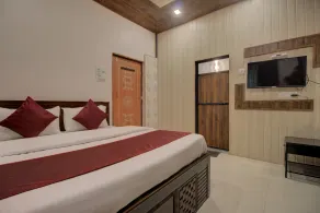 Hotel Snehaprabha - Near to Nagaon Beach Alibaug - Room
