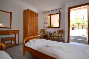 Kipos - Room
