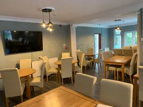 Burleigh House - Dining