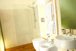 B&B Terres D'Aventure Suites - Bathroom