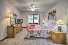Quiet Home w/ Fire Pit - 1 Mi to Downtown Acworth! - Rum