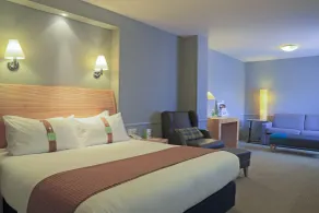 Holiday Inn Guildford by IHG - Room