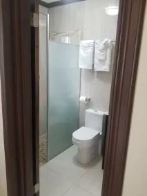Inn The Town - Bathroom