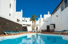 Apartamentos Tabaiba - Piscine
