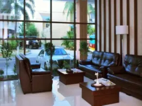 Terrace Hotel Subic Bay - Siddeområde i lobbyen