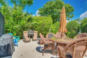Home in The Villages w/ Lanai & Private Hot Tub! - Innvendig