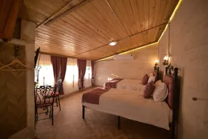 DOĞANBEY KONAĞI - Room