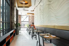 Lumen Bangkok Srinakarin - Restaurant