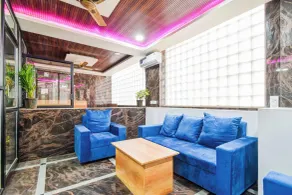 Super Townhouse Kokapet Near GAR - Vestíbulo