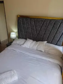 Lux Suites MacDade Apartments - Zimmer