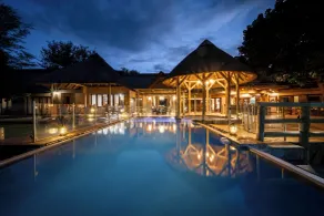 Xidulu Safari Lodge - Makalali - Pool