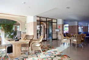 Hotel Cala Sant Vicenç - Adults Only - Réception